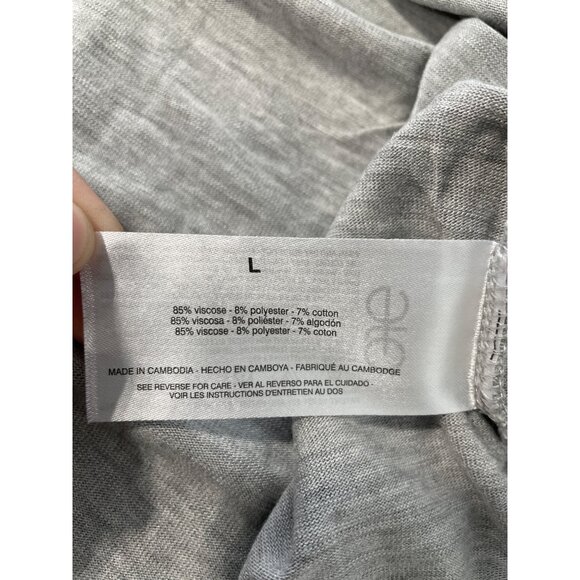 Jessica Simpson VNeck Short Sleeve T Shirt Size Large Heather Gray Tee Essential - Picture 4 of 6